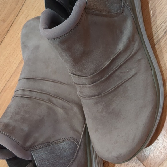 Ryka Womens Niah Faux Suede Pull On Ankle Boots memory foam 11medium - Picture 12 of 13